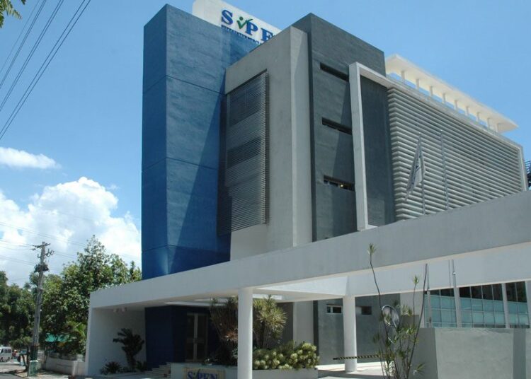 Sede de la Superintendencia de Pensiones que regula las comisiones de las AFP en República Dominicana