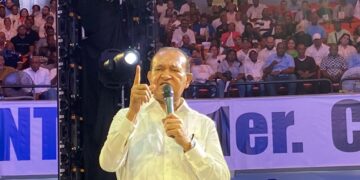 Senador Antonio Marte durante el Primer Congreso José Francisco Peña Gómez del PPG en República Dominicana