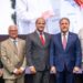 Lawrence Hazoury y Gustavo Ariza en la presentación del Plan Estratégico 2030 de APAP en Santo Domingo