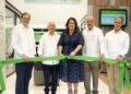 Ejecutivos del Banco BHD en el acto de inauguración de la sucursal BHD en BlueMall Punta Cana, La Altagracia