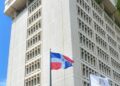 Gobernador del BCRD Héctor Valdez Albizu durante anuncio del Sistema de Gestión de Pagos Instantáneos en República Dominicana