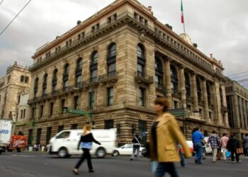 Fachada del edificio del Banco de México en Ciudad de México, sede del banco central