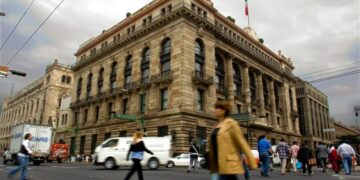 Fachada del edificio del Banco de México en Ciudad de México, sede del banco central