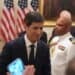 Pantalla con cotizaciones de bonos del Tesoro de EEUU en una sala de operaciones de Wall Street