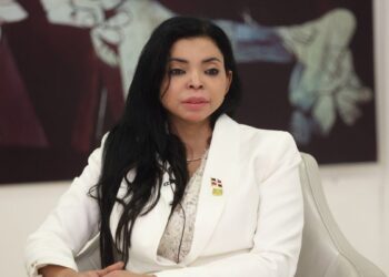 Procuradora general Yeni Berenice Reynoso durante declaraciones sobre el caso Senasa en República Dominicana