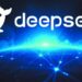 Pantalla mostrando el logo de DeepSeek junto a gráficas de comparación de costos de modelos de inteligencia artificial