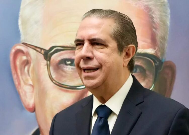 Francisco Javier García, precandidato presidencial del PLD, durante un evento político en República Dominicana