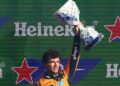 Lando Norris celebra su victoria en el Gran Premio de Países Bajos 2025 en el circuito de Zandvoort