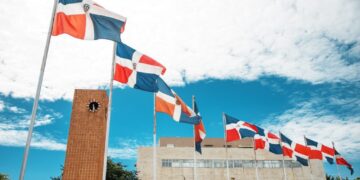 Carolina Mejía anuncia tercera edición de Plásticos por Útiles Escolares en el Palacio Municipal del Distrito Nacional