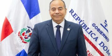 Director de Prensa del Presidente Carlos Alberto Caminero en rueda de prensa en el Palacio Nacional de República Dominicana