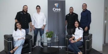 Participantes del programa Cree Banreservas 2026 durante una sesión de preaceleración en Santo Domingo