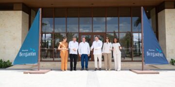 Inauguración del Welcome Center de Punta Bergantín en Villa Montellano, Puerto Plata, con autoridades del proyecto y el Gobierno dominicano