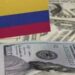 Pantalla con cotización del dólar frente al peso colombiano en una entidad financiera de Bogotá