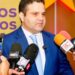 Mercado de alimentos en República Dominicana con productos agrícolas como yuca, plátano y ajíes