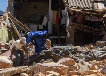 Mapa sísmico de Colombia y Venezuela con epicentro del terremoto de magnitud 7.4 en el Chocó colombiano