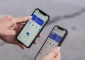 Persona realizando una transferencia internacional desde un teléfono móvil con la app de Global66 en Colombia