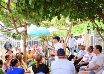 Abel Martínez habla ante militantes del PLD en Moca, provincia Espaillat, sobre las elecciones de 2028