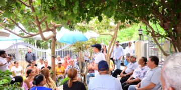 Abel Martínez habla ante militantes del PLD en Moca, provincia Espaillat, sobre las elecciones de 2028