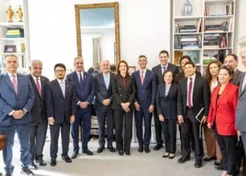 Presidente Luis Abinader junto a mandatarios latinoamericanos en el Diálogo de Alto Nivel del BID sobre inteligencia artificial