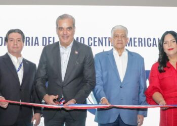 Presidente Luis Abinader en la inauguración de Repica 2026 junto al director de Apordom, Alejandro Campos