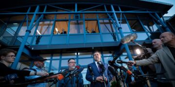 Simpatizantes de AfD celebran la victoria electoral en Sajonia-Anhalt, Alemania oriental