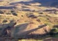 Formación Durupınar con forma de bote en las montañas de Turquía cerca del Monte Ararat
