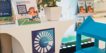 Niños participando en actividad de cuentacuentos del Banco Popular Dominicano sobre educación financiera infantil