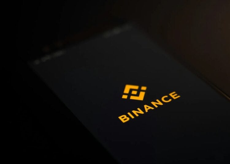Salvador Rivero, gerente general de Binance México, presentando la estrategia de súper app financiera en el Binance Day en Ciudad de México
