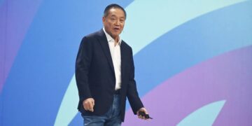 Hock Tan, CEO de Broadcom, durante una presentación de resultados sobre ingresos de IA y chips personalizados