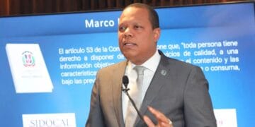 Director ejecutivo de Pro Consumidor, Eddy Alcántara, habla sobre el conflicto entre Anadegas y proveedores de verifones en gasolineras de República Dominicana
