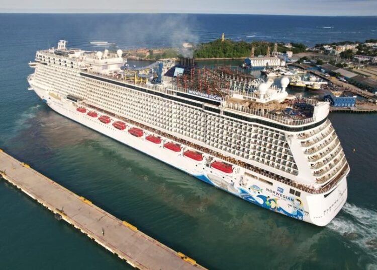 Cuatro cruceros atracados simultáneamente en las terminales Taíno Bay y Amber Cove de Puerto Plata, República Dominicana