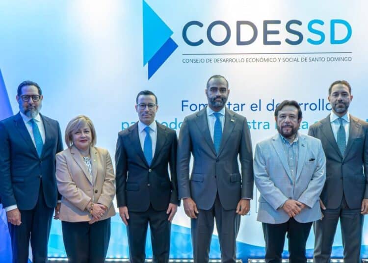Vicepresidente de El Salvador Félix Ulloa en cóctel del Codessd en el hotel El Embajador, Santo Domingo