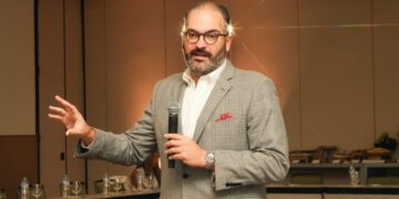 Economista Nassim Alemany en la Exposición Comercial de Asonahores 2026 en Punta Cana, República Dominicana