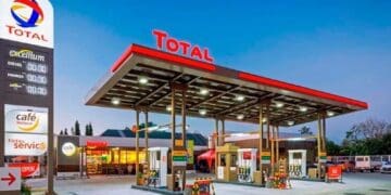 Estación de gasolina en Santo Domingo con surtidores de gasolina premium, regular y gasoil