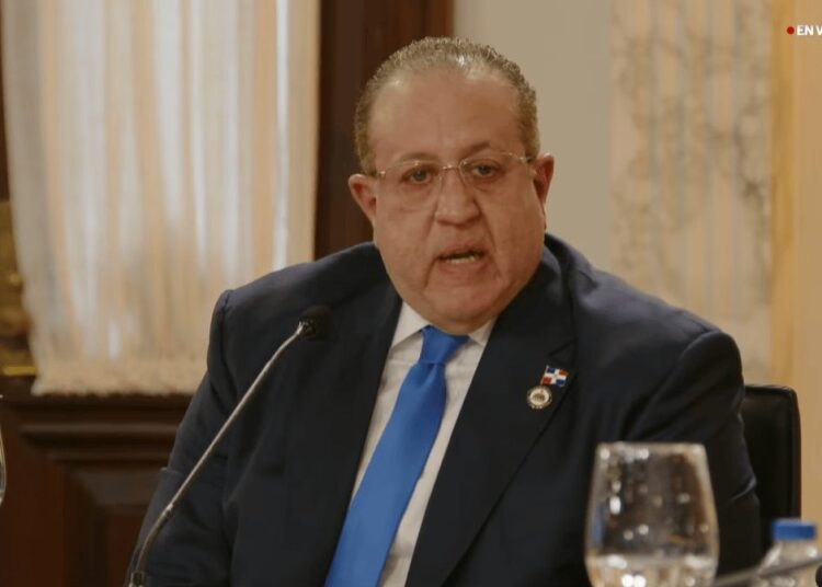 Ministro Magín Díaz habla sobre crecimiento económico e inversión pública de República Dominicana en 2026
