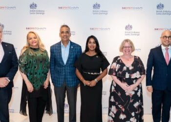 Representantes dominicanos y británicos durante evento empresarial en Londres para promover inversión en República Dominicana