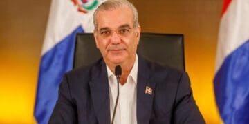 Presidente Luis Abinader presenta plan de polos de desarrollo regional en Santiago junto al ministro José Ignacio Paliza