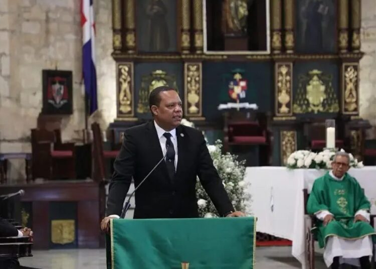 Director ejecutivo de Pro Consumidor Eddy Alcántara durante celebración del 18 aniversario de la institución en Santo Domingo