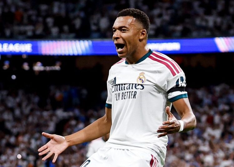 Kylian Mbappé celebra su gol con el Real Madrid ante el Inter de Milán en Champions League