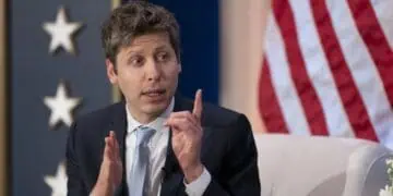 Sam Altman, CEO de OpenAI, en una conferencia sobre inteligencia artificial ante líderes tecnológicos y gubernamentales