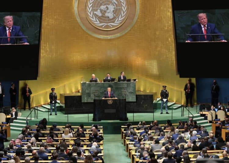 Donald Trump hablando ante la Asamblea General de la ONU en Nueva York sobre superinteligencia e inteligencia artificial