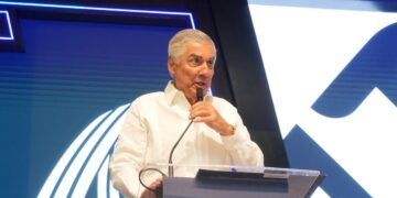 Presidente de Asonahores Juan Bancalari durante la Exposición Comercial 2026 en Punta Cana