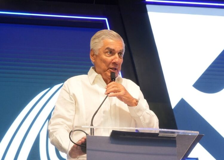 Presidente de Asonahores Juan Bancalari durante la Exposición Comercial 2026 en Punta Cana