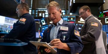Pantalla del índice Dow Jones en caída en la Bolsa de Nueva York el 4 de septiembre de 2026