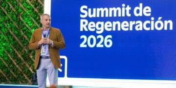 Ejecutivos de Walmart de México en el Summit de Regeneración 2026 en el Centro Banamex de la Ciudad de México