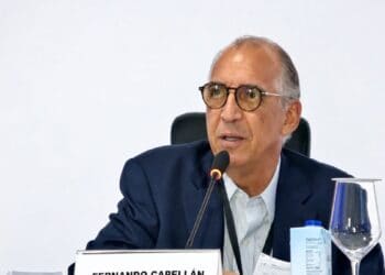 Fernando Capellán, fundador de Grupo M y Codevi, durante su intervención en la sesión de la CEPAL 2026 en Santiago, República Dominicana