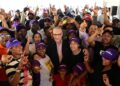Gonzalo Castillo durante recorrido por comunidades de La Altagracia en jornada de campaña presidencial del PLD