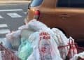 Bolsas plásticas de un solo uso en un establecimiento comercial de República Dominicana