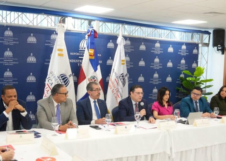 Ministro Yayo Sanz Lovatón preside octava reunión del Consejo Directivo del CODOCA en República Dominicana