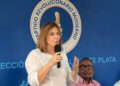 Yadira Henríquez durante juramentación de la dirección provincial de mujeres del PRM en Monte Plata